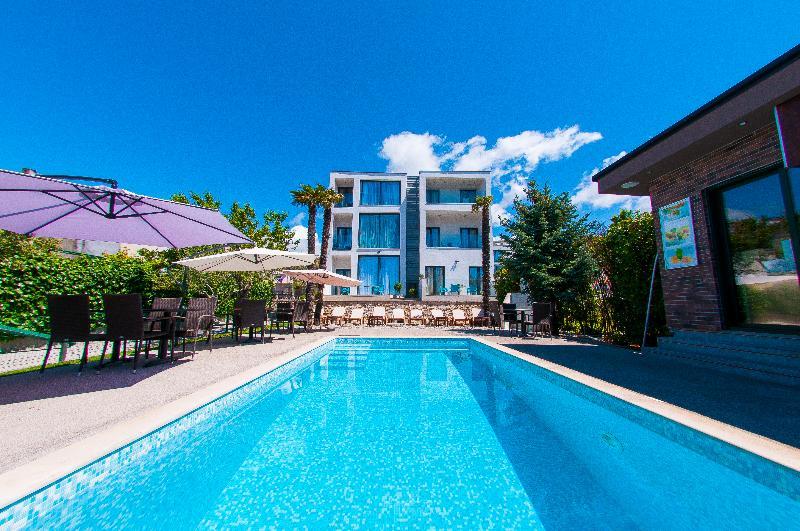 Beach Villa Bb Podstrana Exterior photo