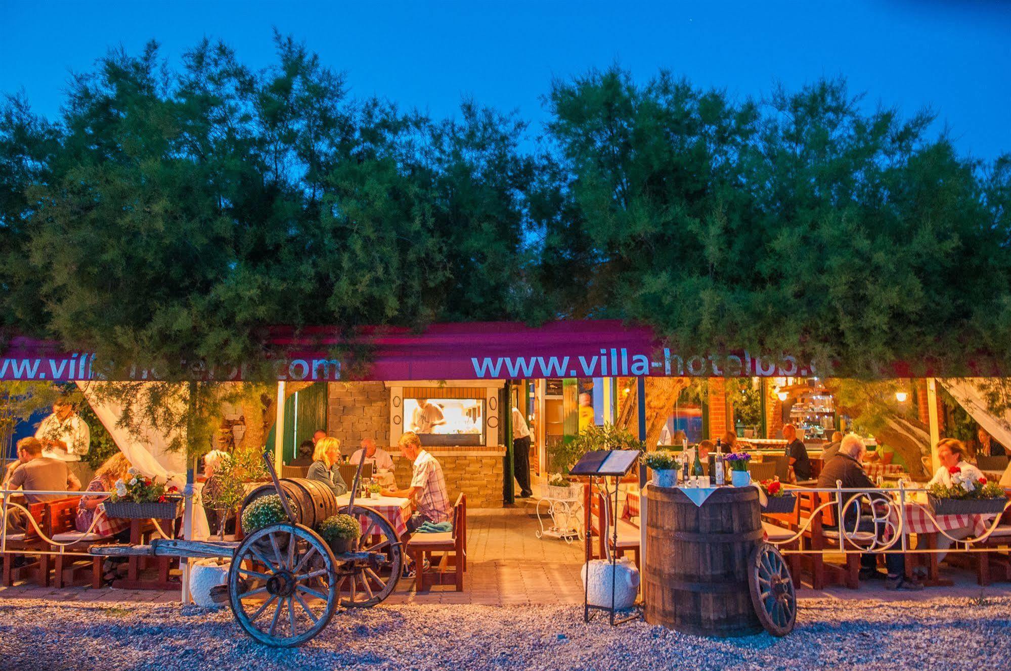 Beach Villa Bb Podstrana Exterior photo
