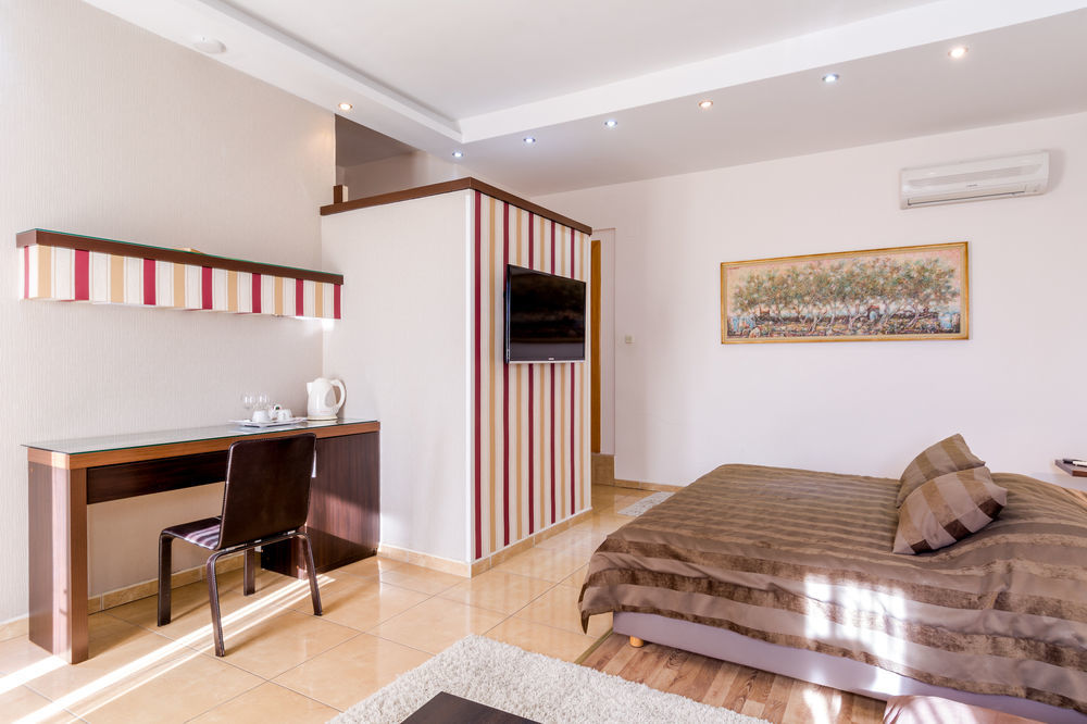 Beach Villa Bb Podstrana Exterior photo